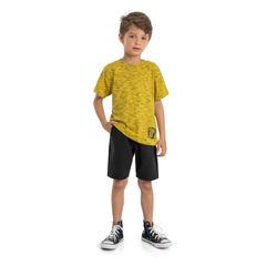 Conjunto-com-Camiseta-e-Bermuda-em-Moletom-para-Menino--Amarelo-Escuro--Quimby