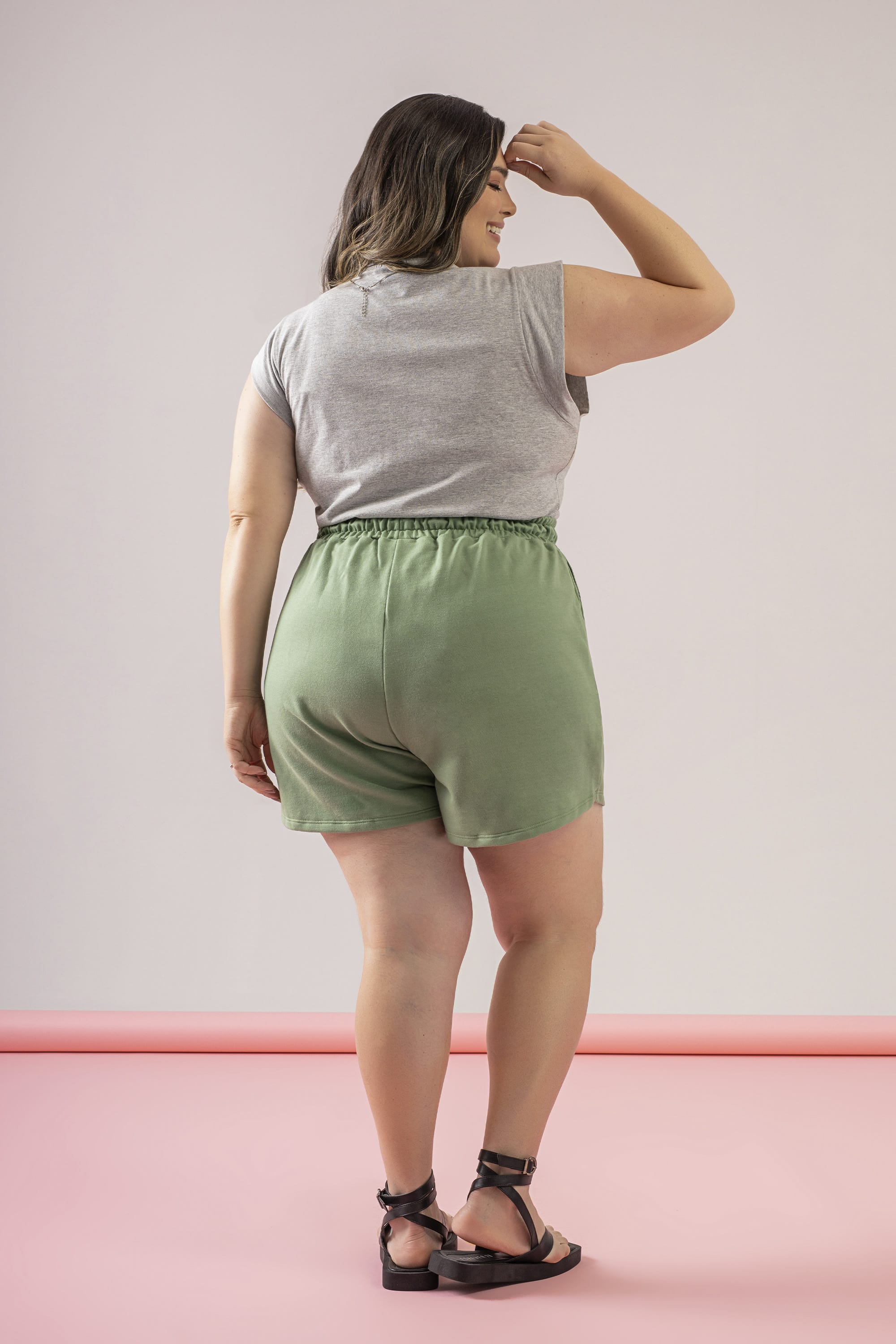 Blusa Muscle Tee Feminino em Meia Malha (Cinza) Just Basic - Imagem 2