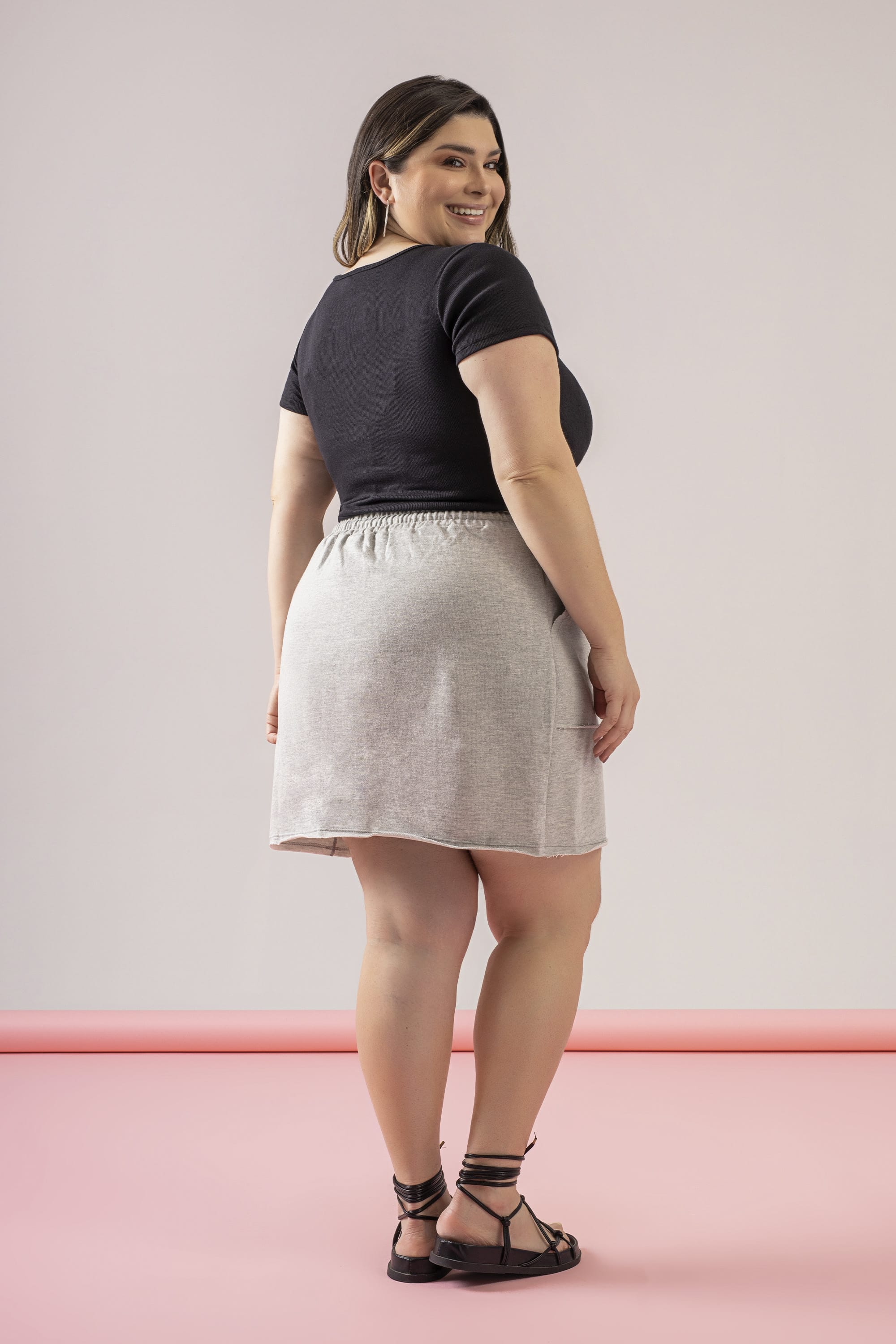 Blusa Básica em Malha Canelada (Preto) Just Basic - Imagem 2