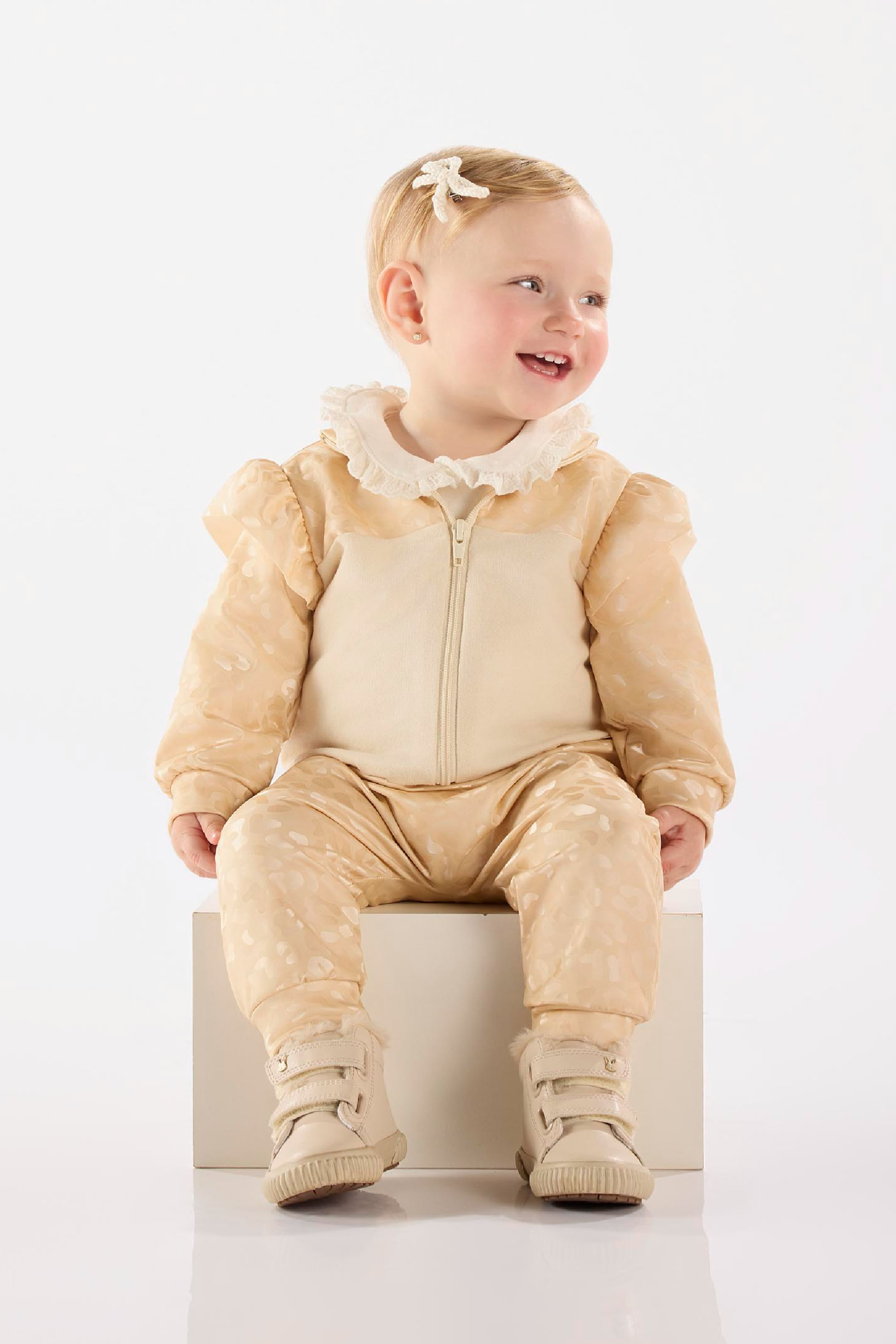Conjunto de Jaqueta e Calça para Bebê Menina (Off White) Up Baby