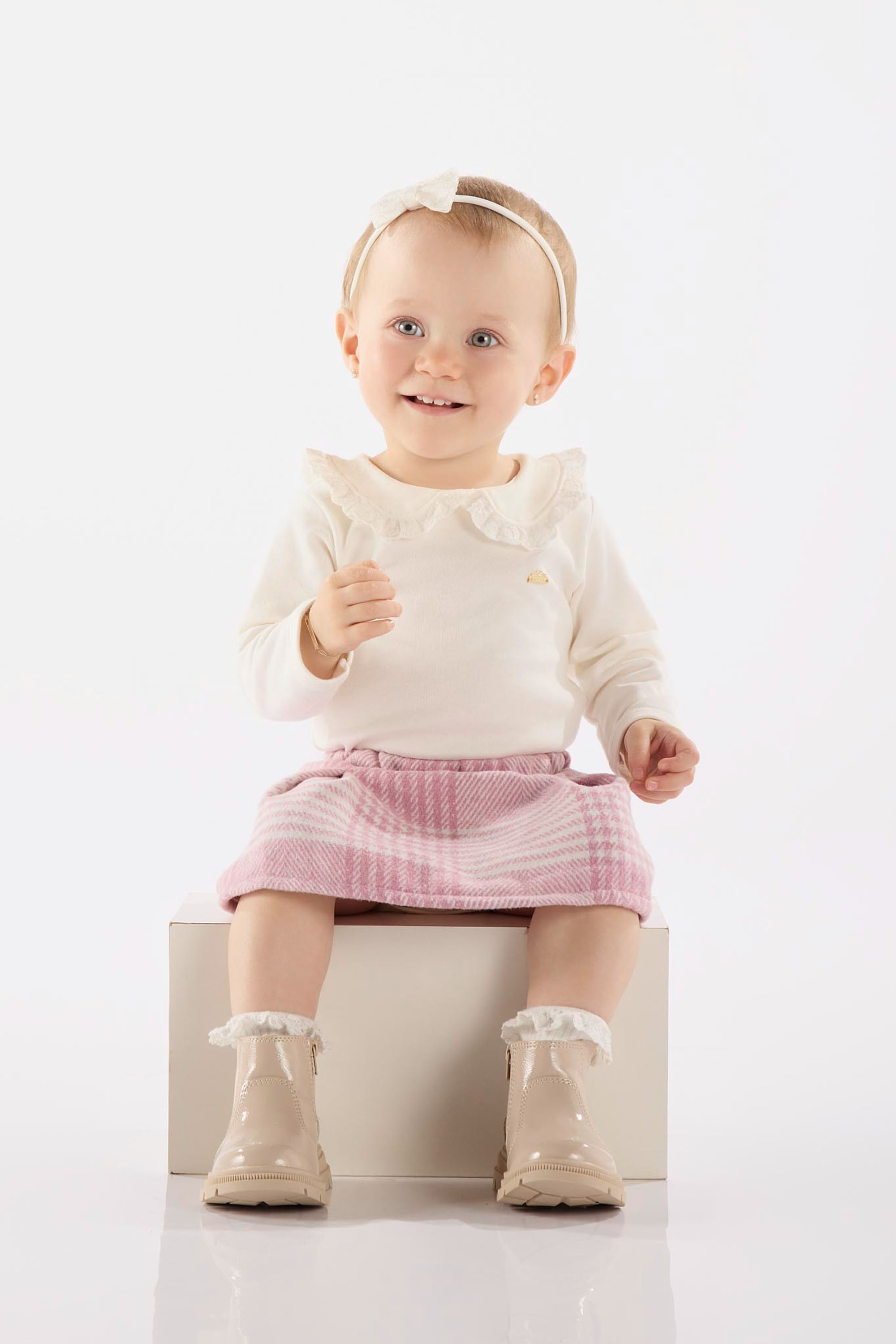 Conjunto para Bebê Menina com Body em Suedine e Saia Xadrez (Off White) Up Baby