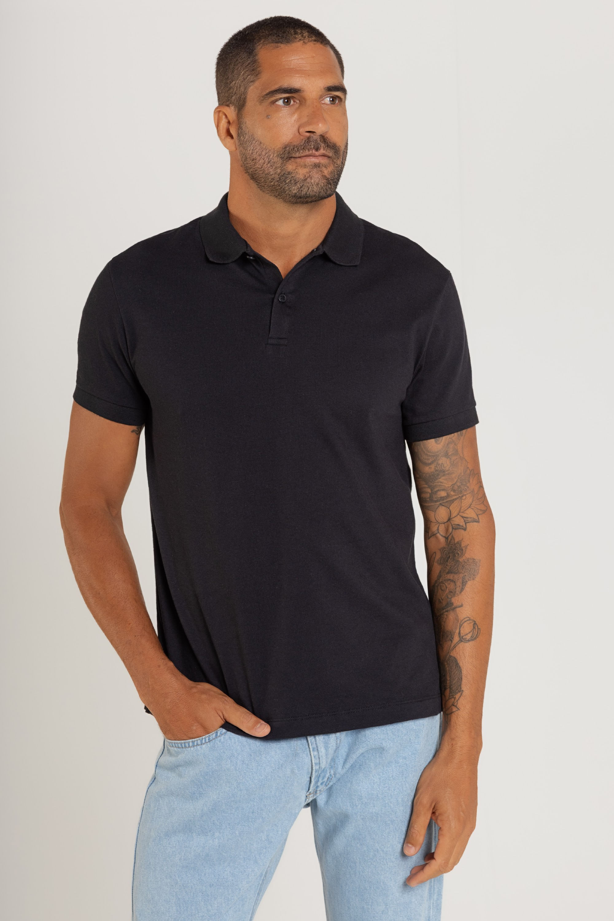 Camisa Polo Masculina em Piquet (Preto) Just Basic - Imagem 17