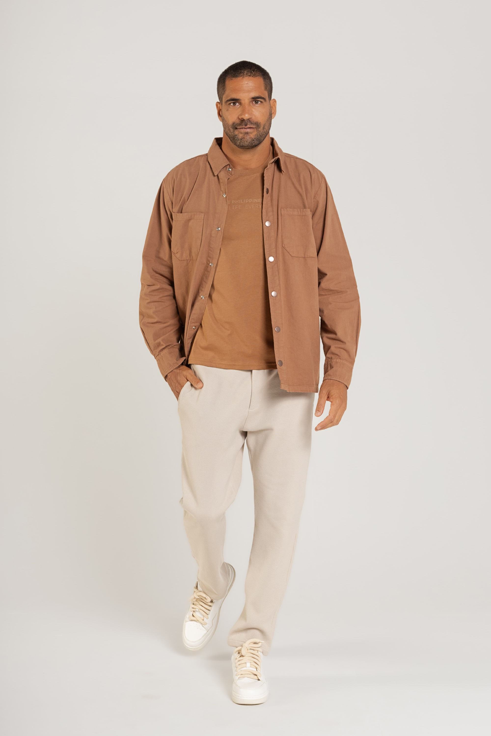 Camisa Masculina em Sarja (Marrom) The Philippines