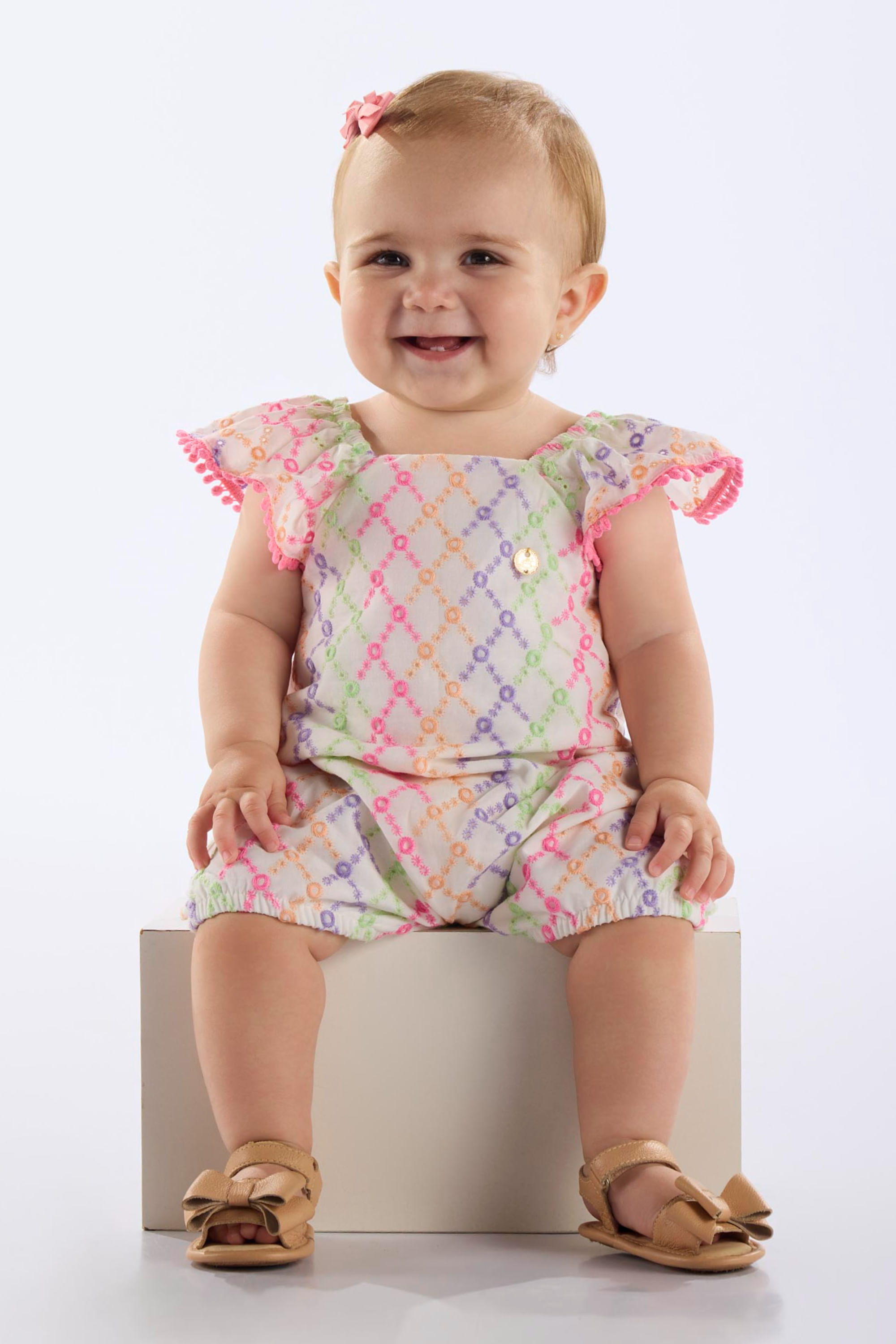 Macaquinho em Laise para Bebê Menina (Off White) Up Baby