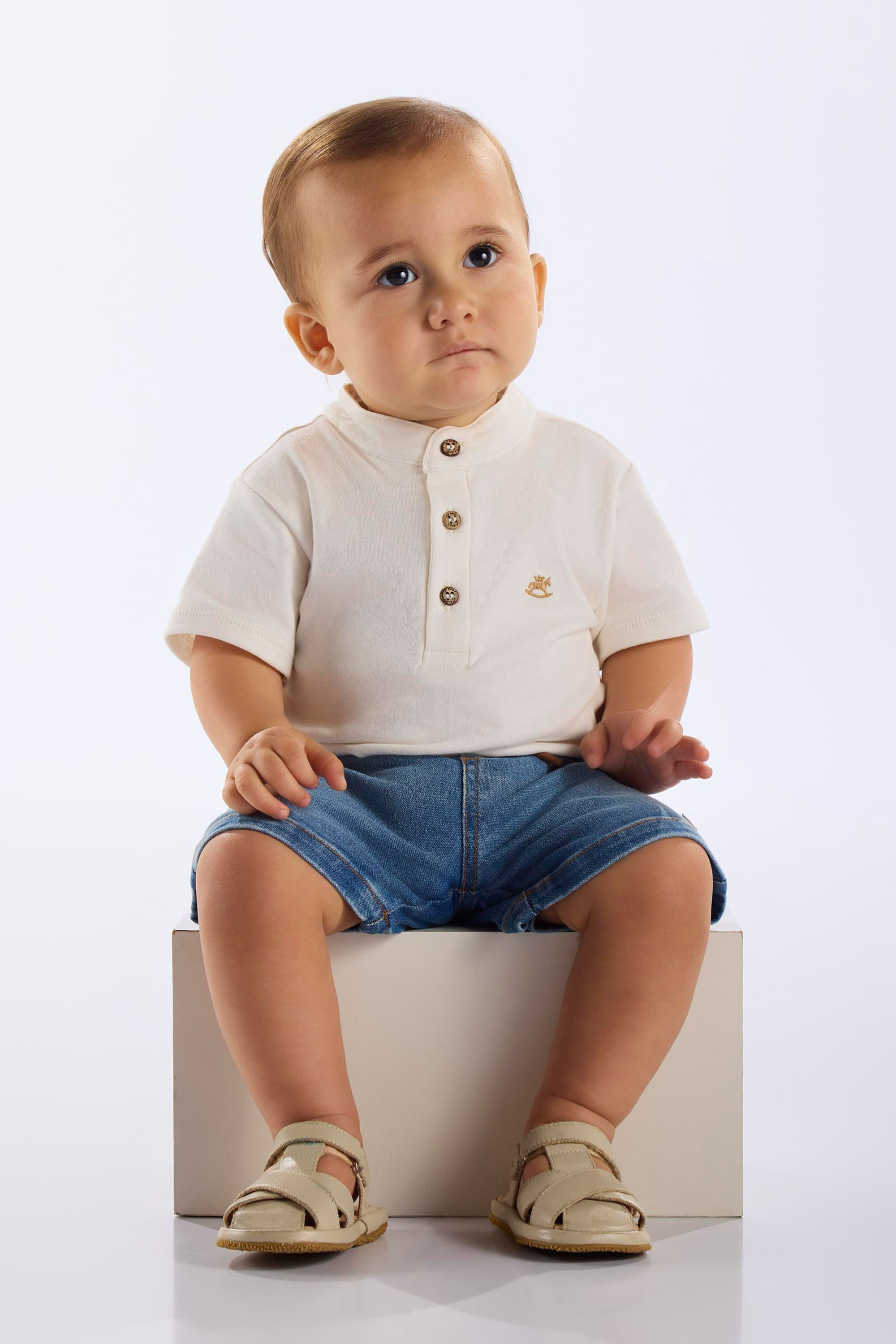 Conjunto com Camiseta e Bermuda para Bebê Menino (Off White) Up Baby