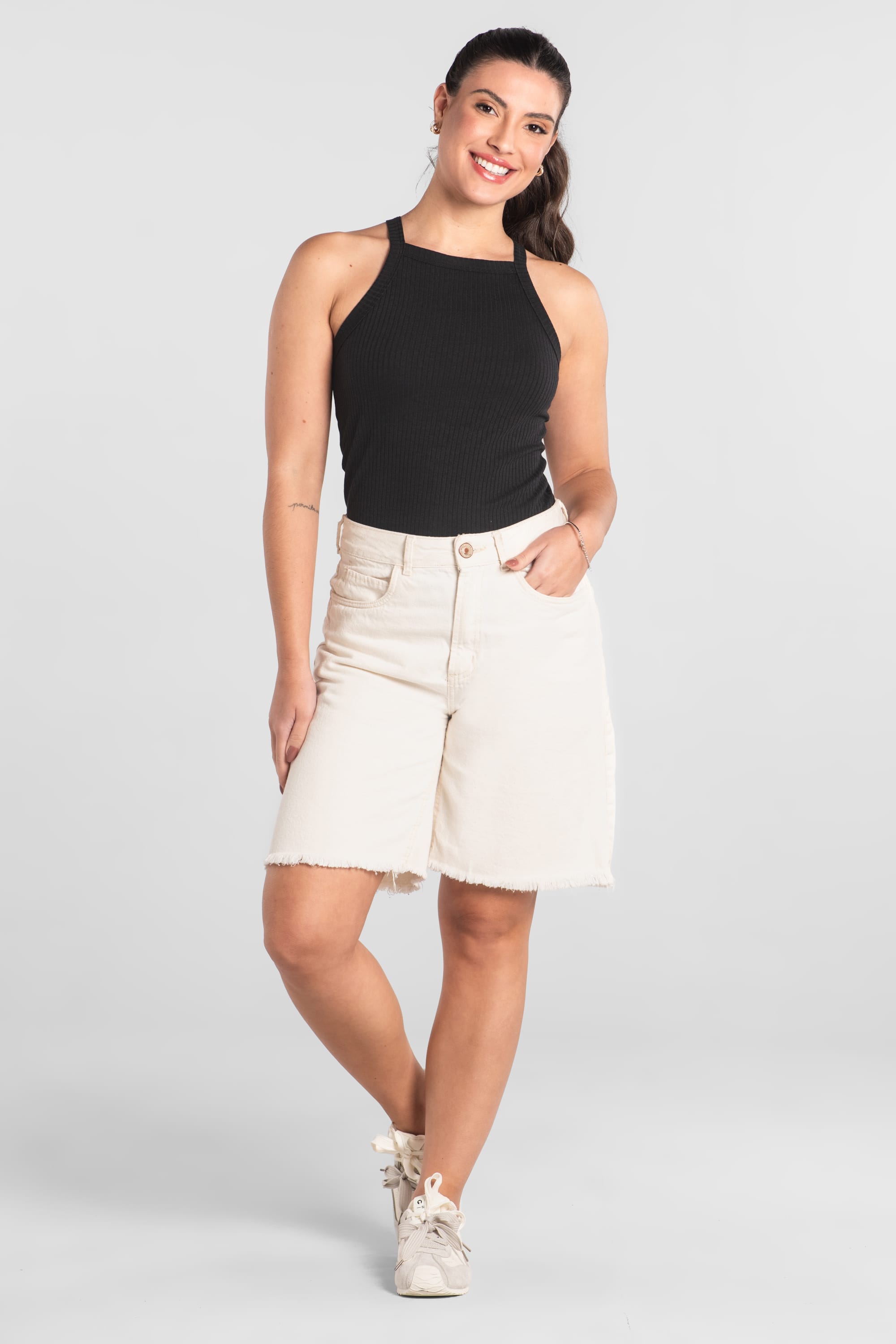 Regata Feminina Adulto em Ribana Canelada (Preto) Just Basic - Imagem 5