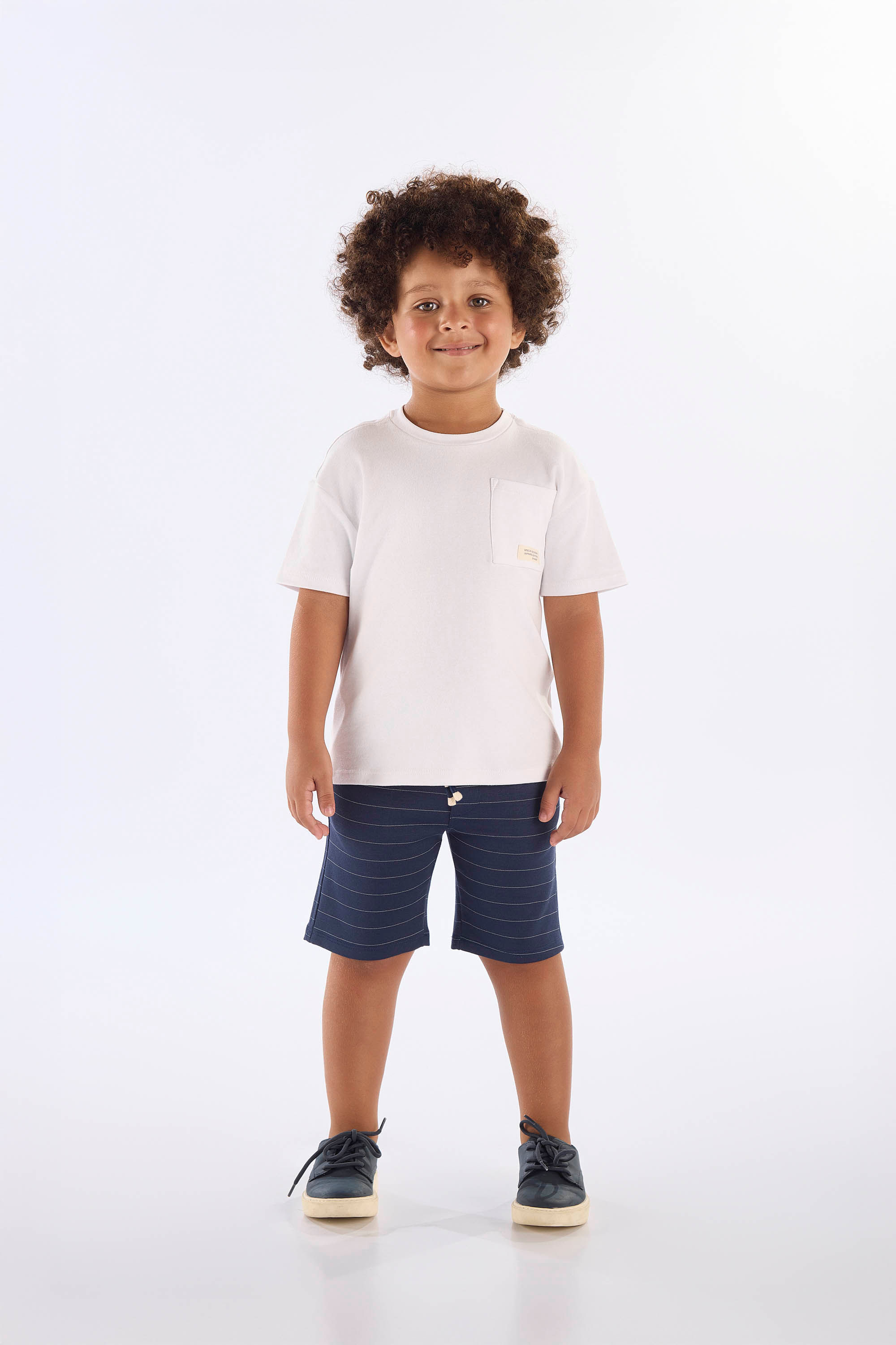 Conjunto Infantil Camiseta em Suedine e Bermuda Risca de Giz (Branco) Up Baby - Imagem 31