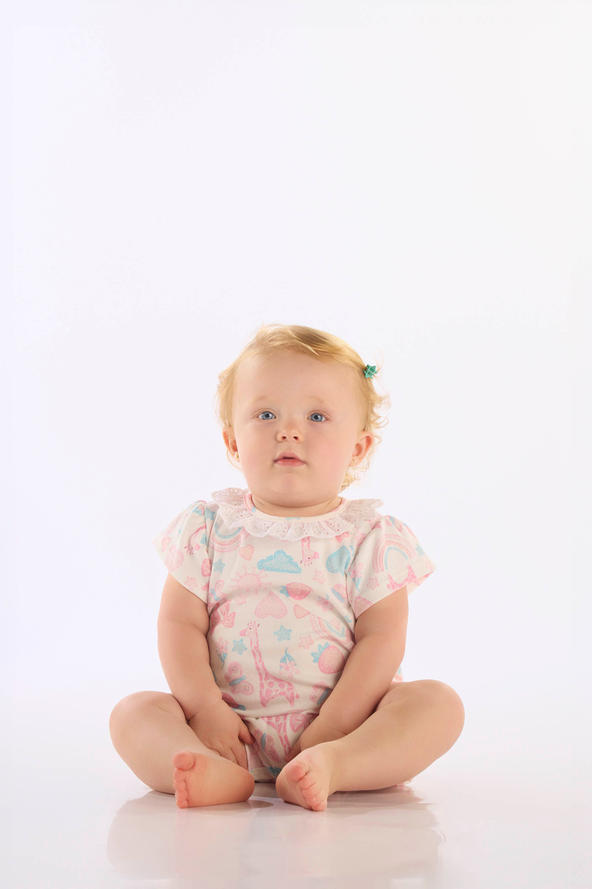 Macaquinho para Bebê Menina em Suedine Comfy Estampado (Branco) Up Baby - Imagem 10