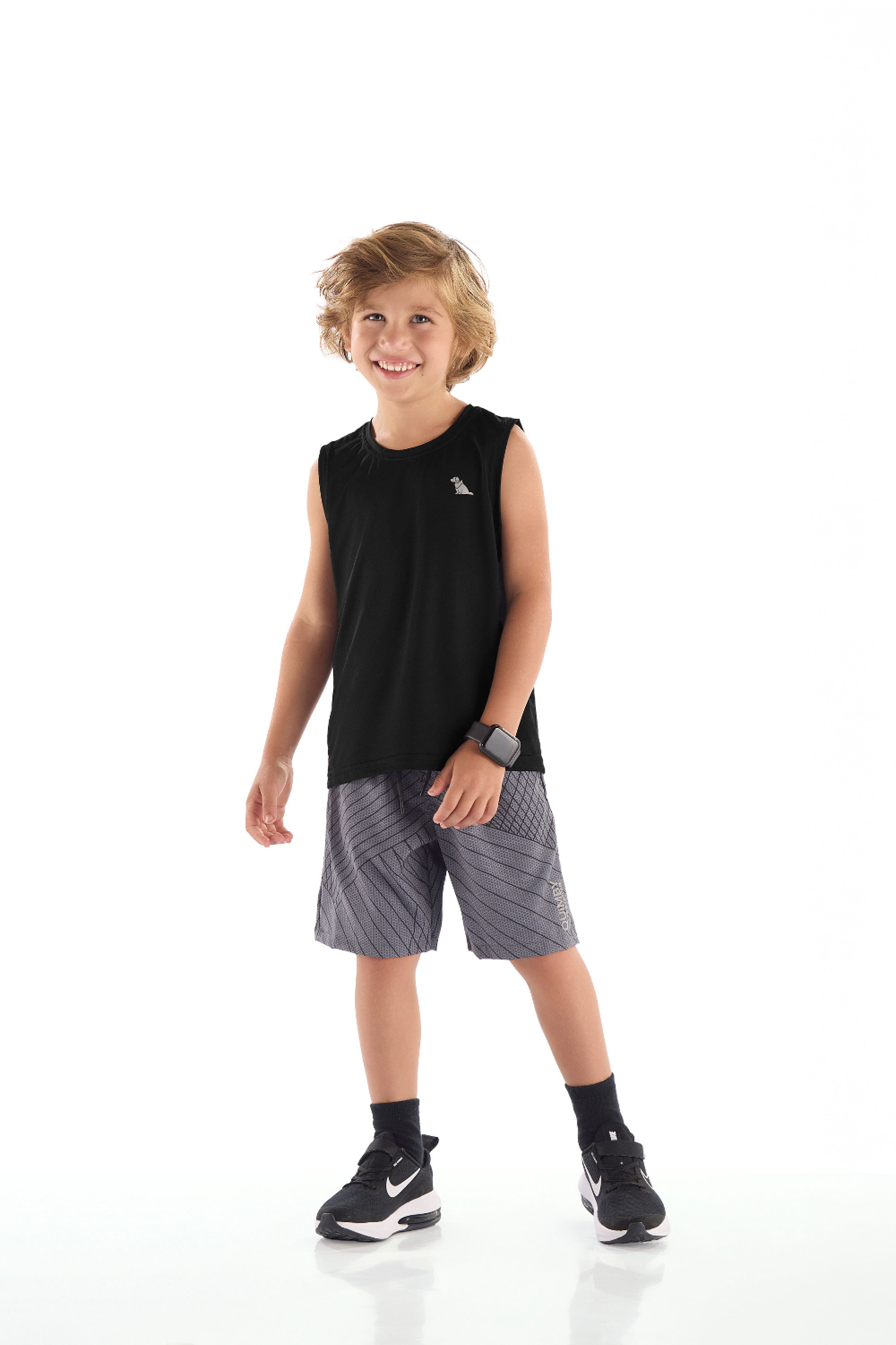 Regata Infantil Menino em Malha Dry Fit com Aplique Refletivo (Preto) Quimby - Imagem 13