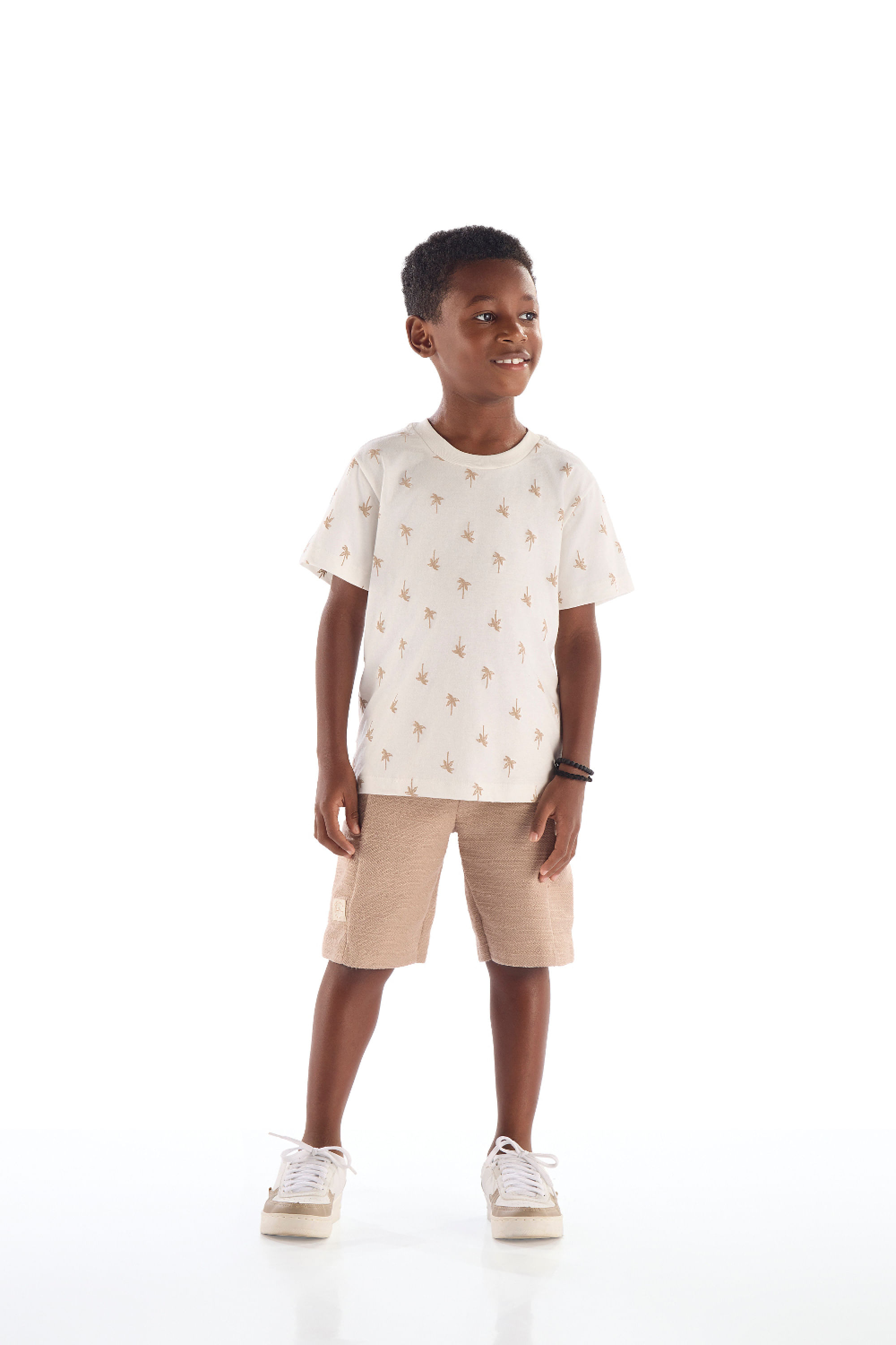 Conjunto Infantil Camiseta Estampada e Bermuda (Off White) Quimby - Imagem 19