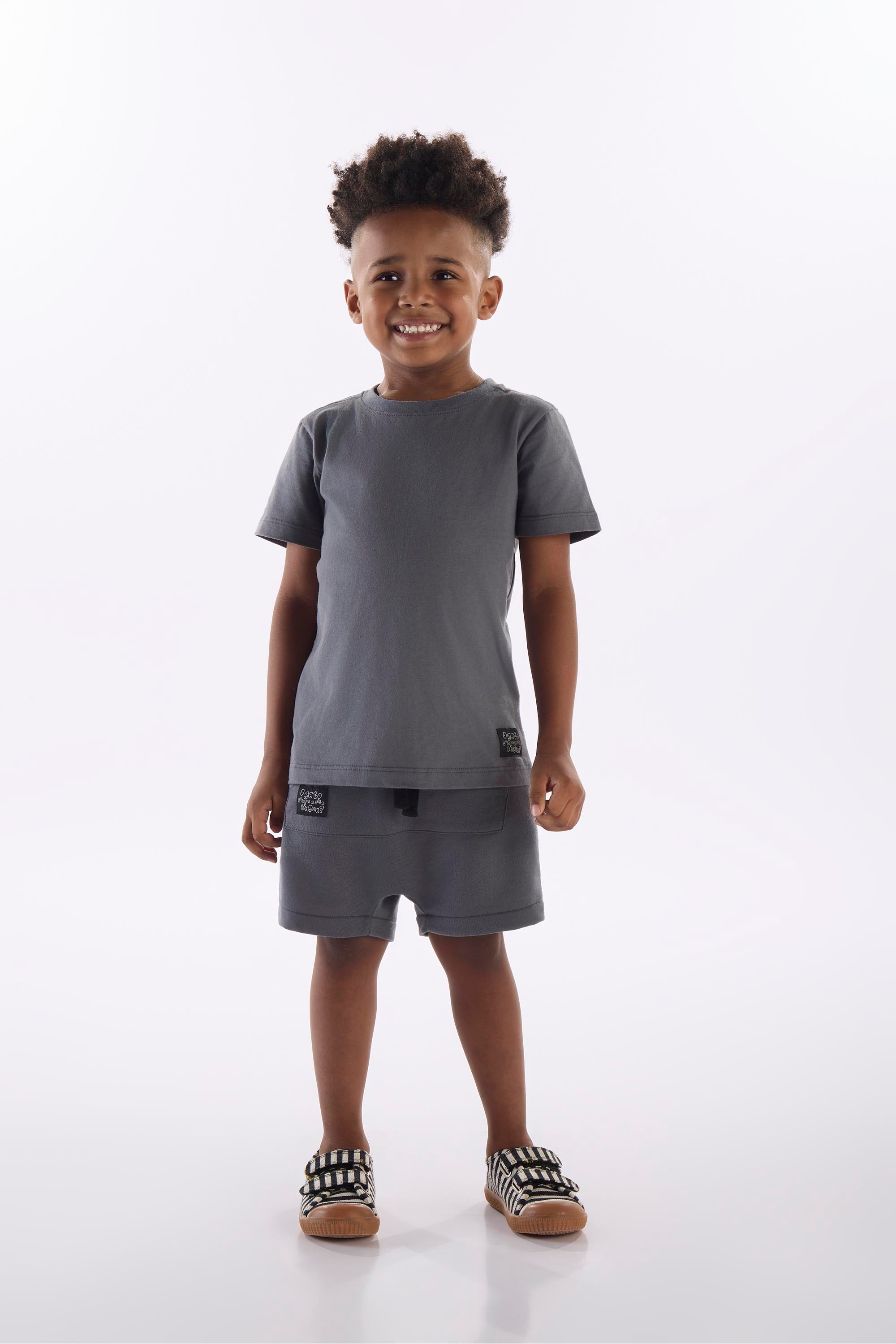 Conjunto Gatos Infantil Masculino com Camiseta e Short (Cinza) Três e Já