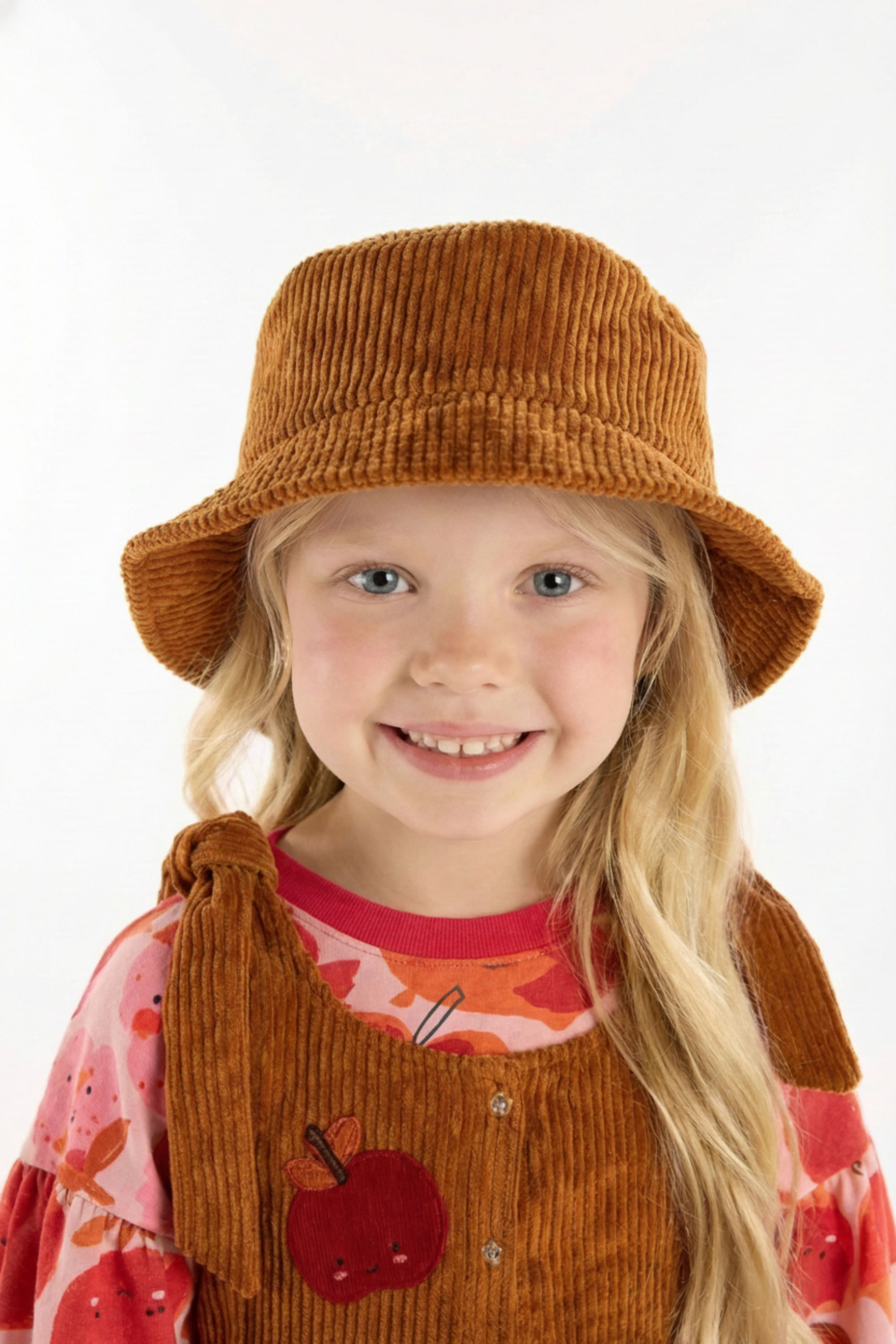 Chapéu Infantil Veludo Cotelê (Marrom Claro) Três e Já - Imagem 3