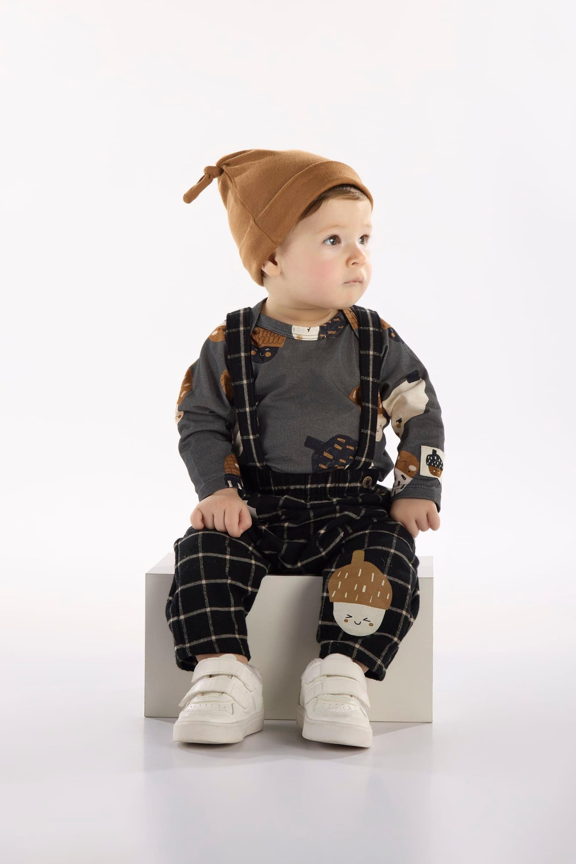 Conjuntos Nozes para Bebê Menino com Body e Jardineira (Cinza) Três e Já - Imagem 13