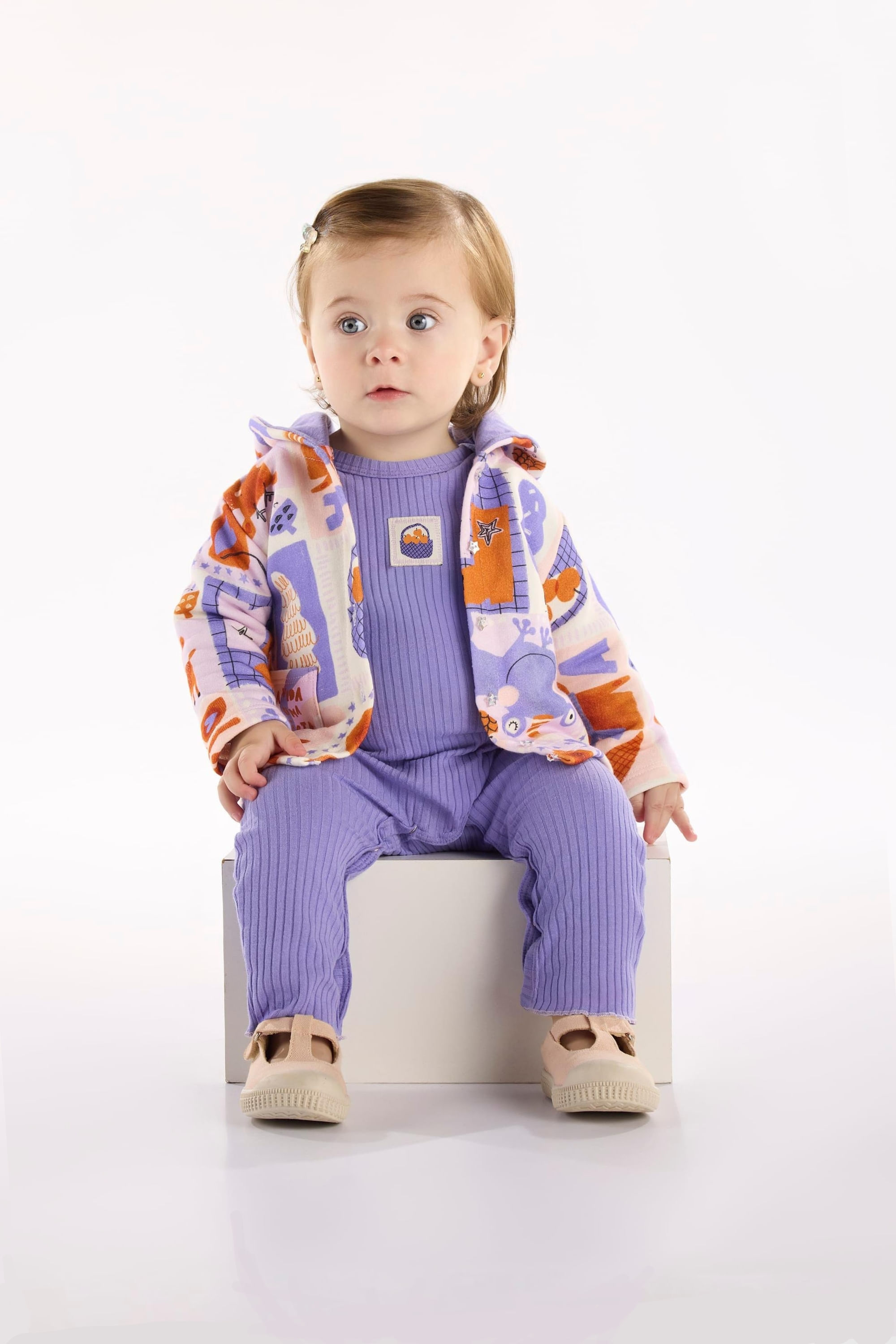 Conjunto Bebê Menina com Jaqueta e Macacão Jardim Secreto (Off White) Três e Já - Imagem 9