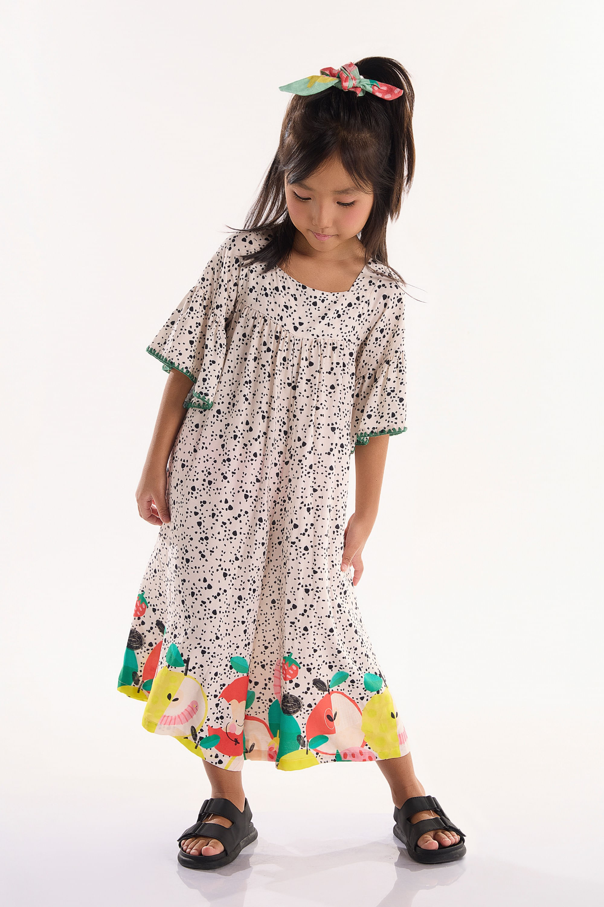 Macacão Pomar Feliz Infantil Feminino em Viscose (Off White) Três e Já - Imagem 17