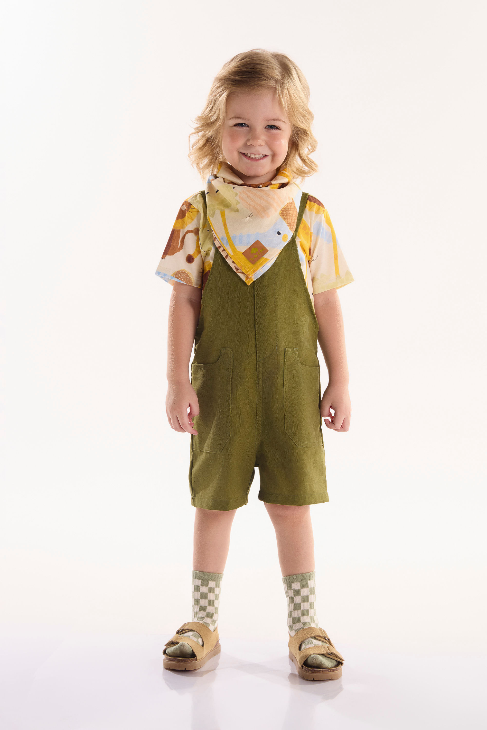 Conjunto Safári Infantil com Camiseta e Jardineira (Off White) Três e Já