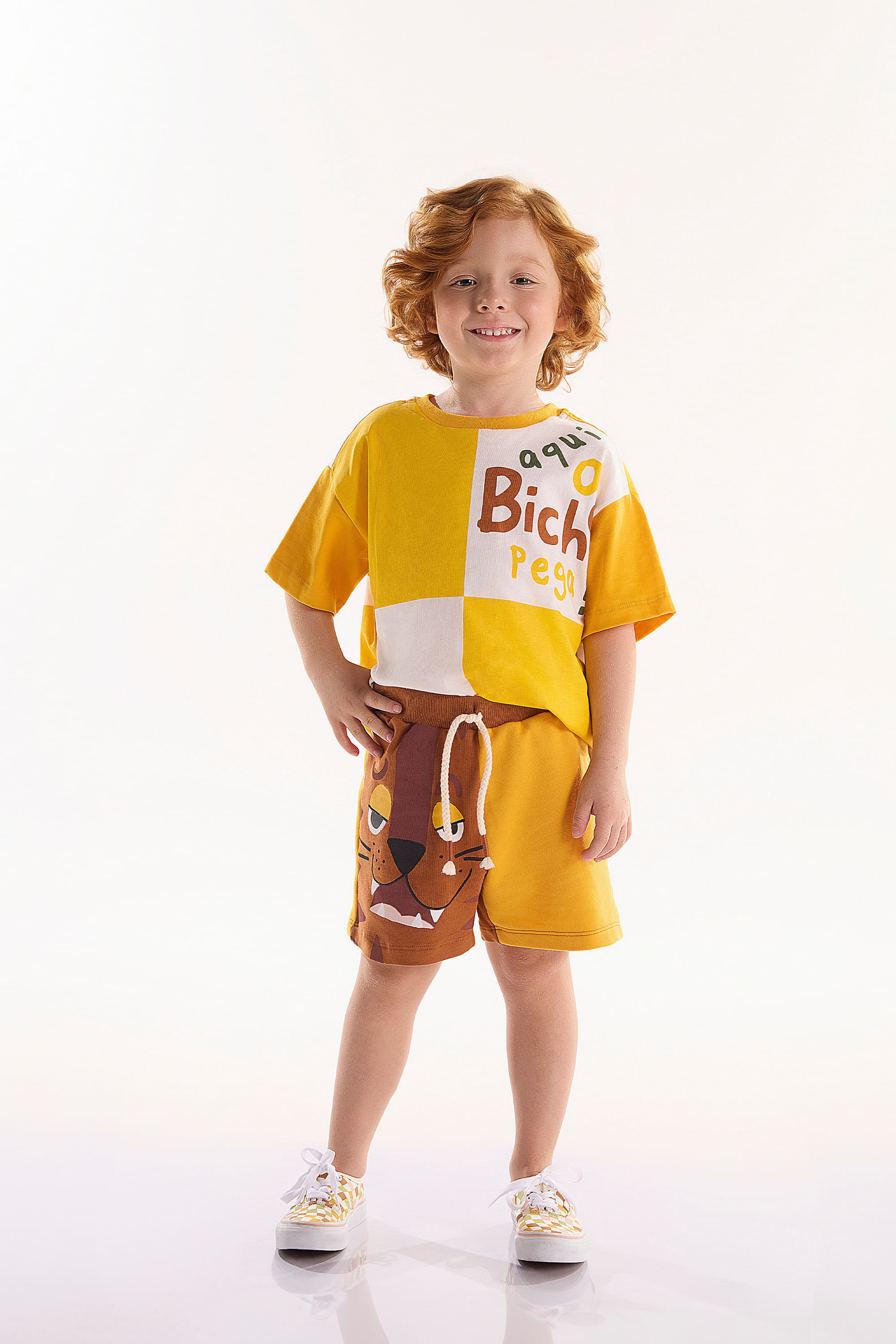 Conjunto Safári Infantil Masculino com Camiseta e Short (Off White) Três e Já - Imagem 9