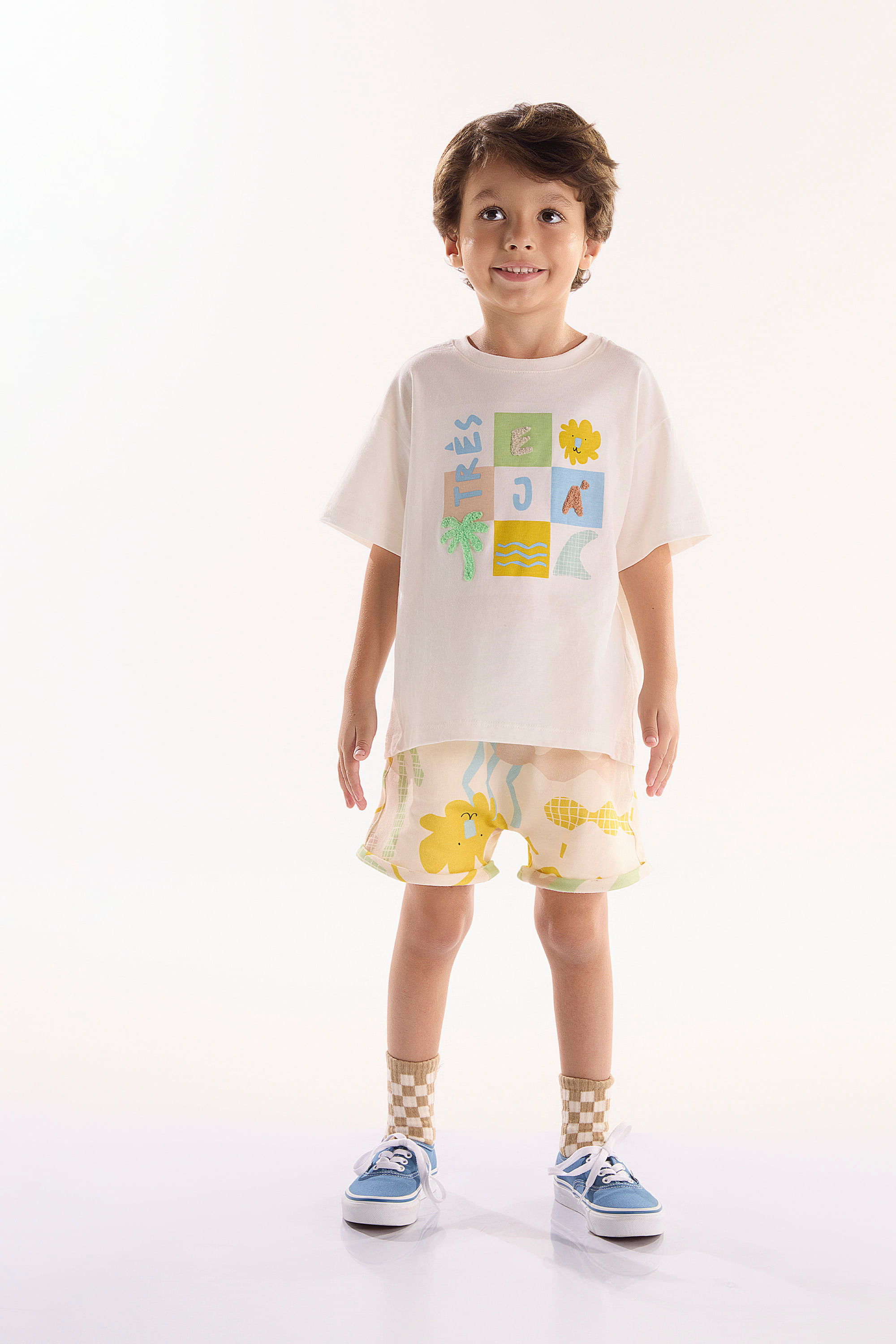 Conjunto Beiramar Infantil com Camiseta e Short (Off White) Três e Já - Imagem 36