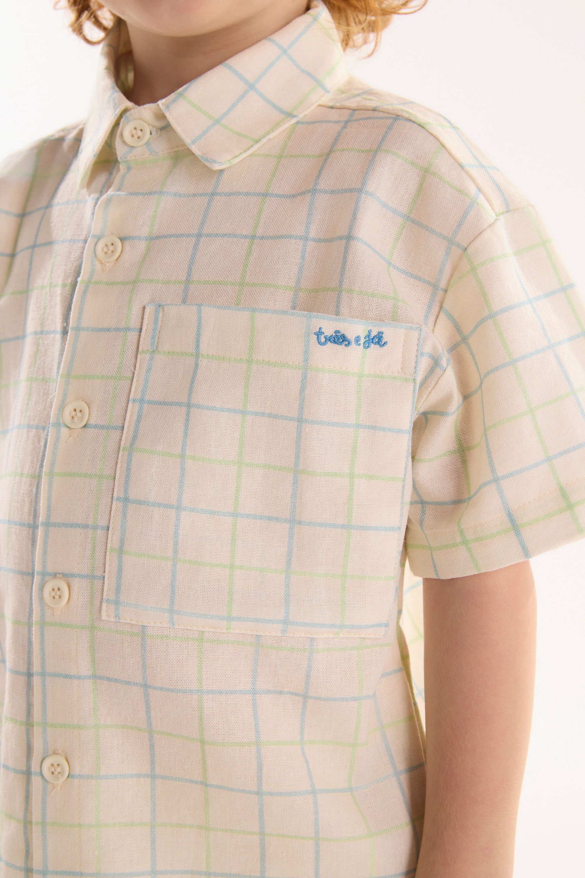 Conjunto Infantil Menino Beiramar com Camisa e Bermuda (Off White) Três e Já - Imagem 24