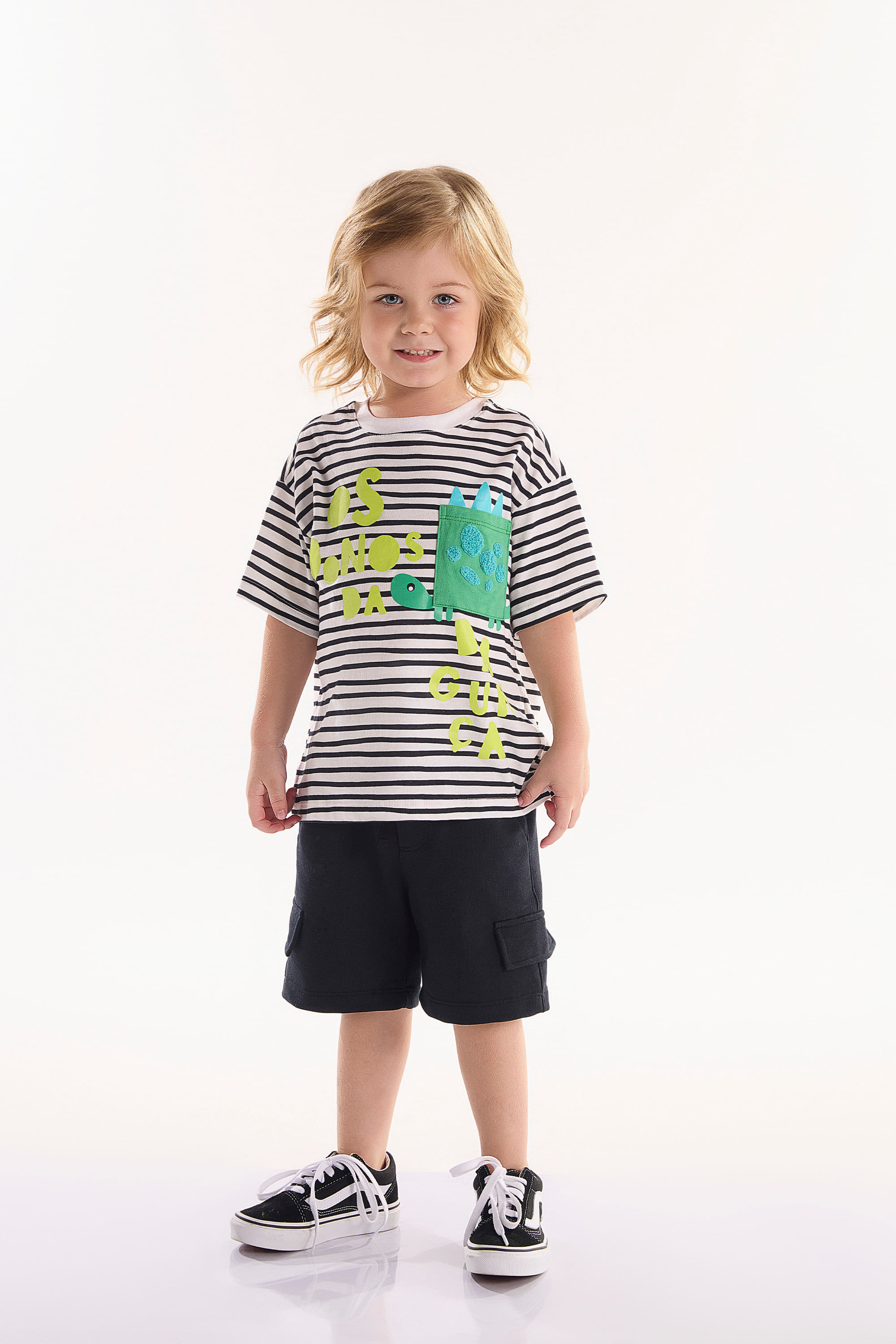 Conjunto Infantil Masculino Dino com Camiseta e Bermuda (Branco) Três e Já